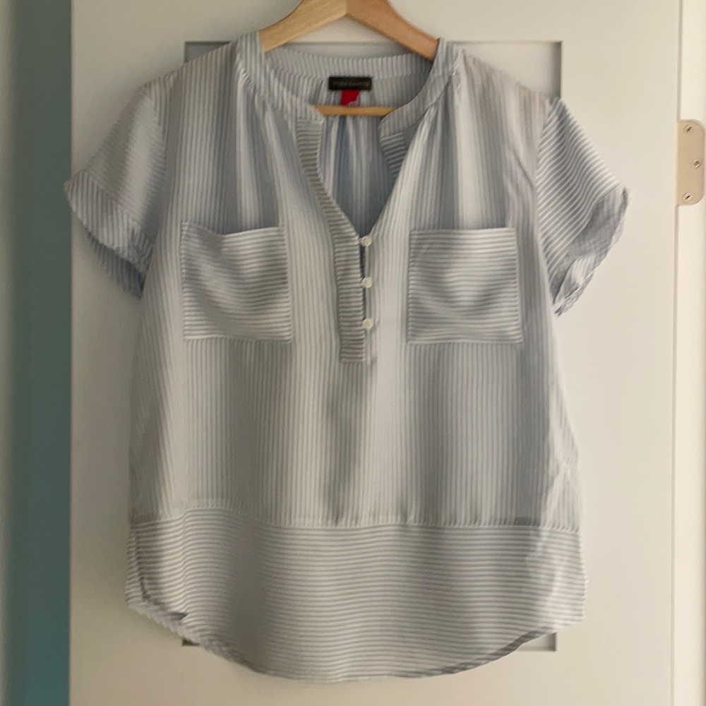 Vince Camuto spring top